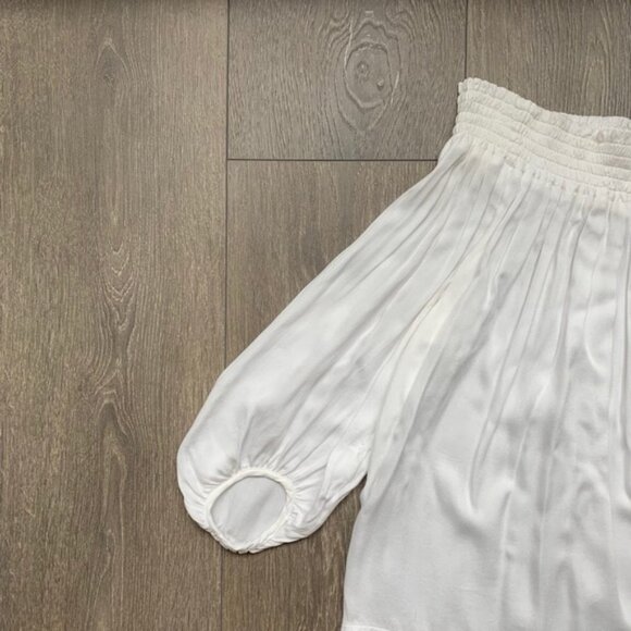 Aritzia Babaton Blouse Off The Shoulders 3/4 Length Sleeve White Size XS - Picture 10 of 15
